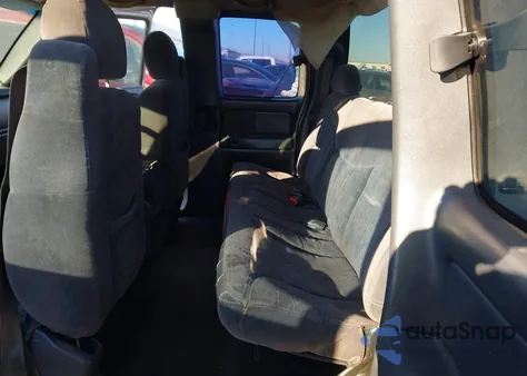 2001 Chevrolet Silverado C1500 z USA, uszkodzony, nr VIN 1GCEC19T11Z314141